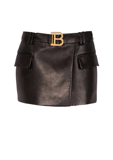 Short leather low-rise skirt